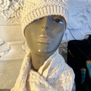 NWT Aran Crafts 2 pc Cream Merino Wool knit Scarf and hat Ireland unisex